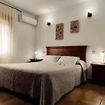 Raco Del Tosca Hostel *
